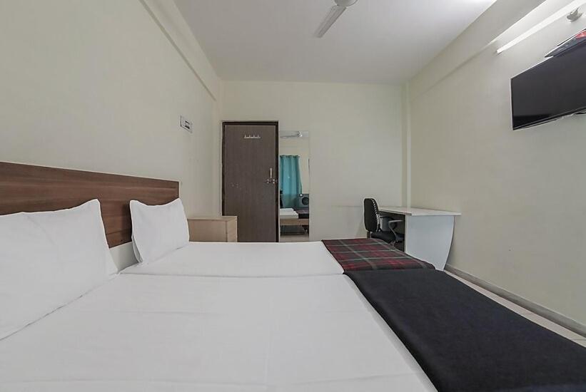 Hotel Kk Residency Нагпур Номер фото
